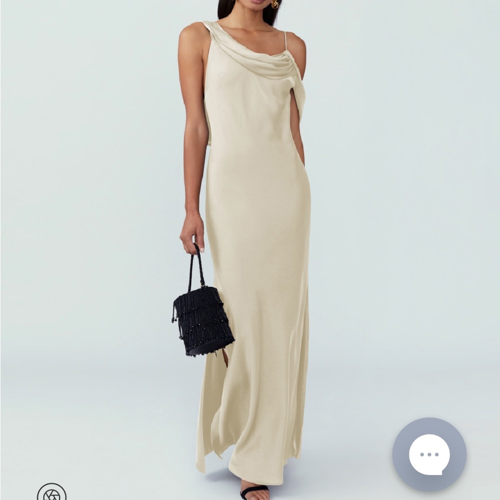 Fame & Partners Francois dress in Champagne